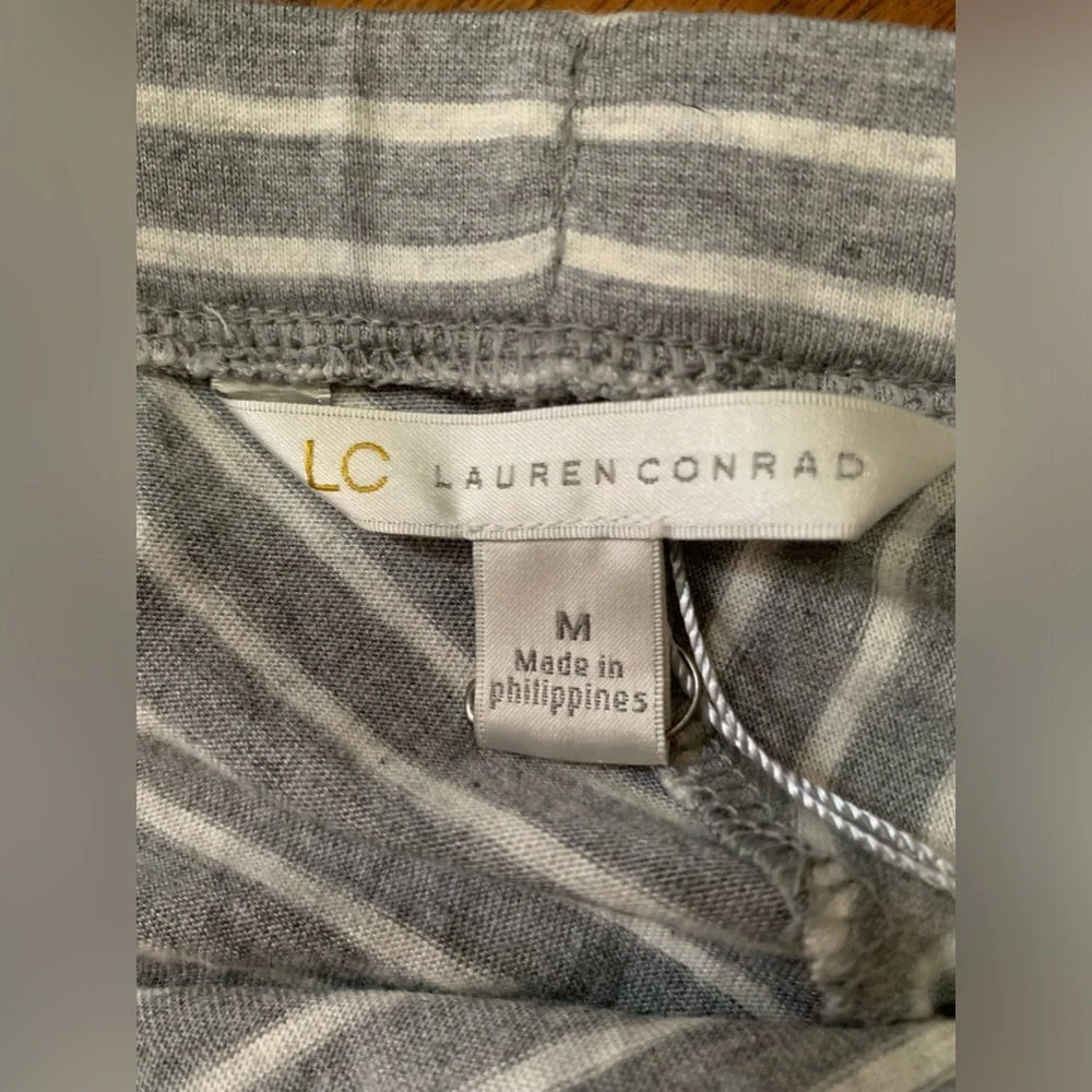 Lauren Conrad Gray and White Striped Maxi Skirt Size M NWT - Picture 4 of 6